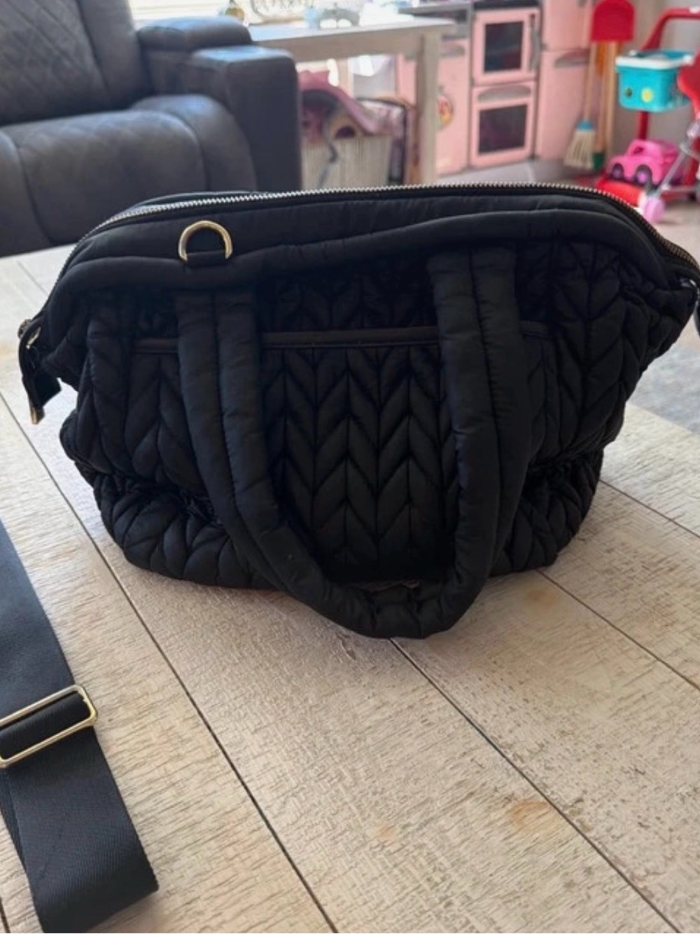 HAPP Paige Carryall Black Quilted Tote - Picture 5 of 13
